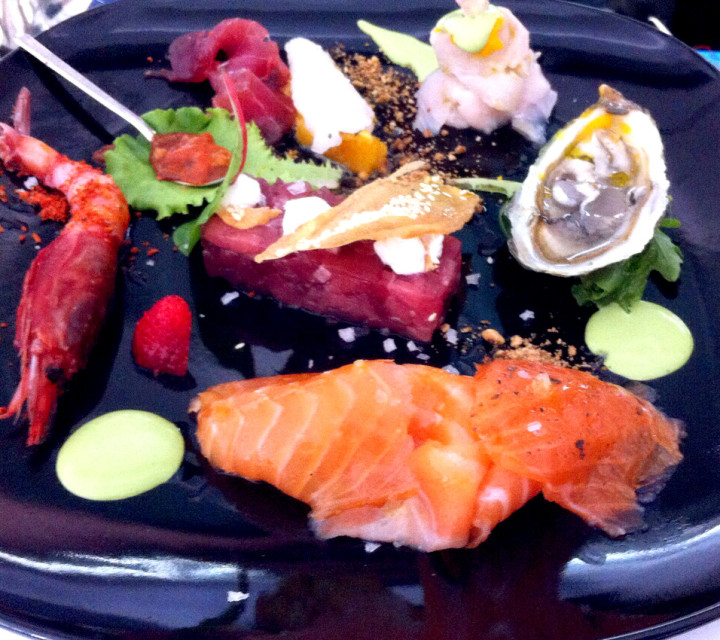 Tartar-di-tonno-Gambero-rosso-salmone-pesce spada-ricci